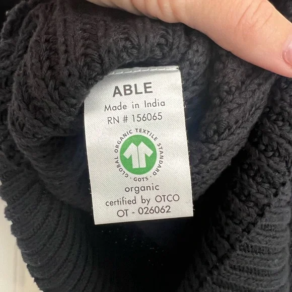 Able Rose Relaxed Sweater Tunic-S, Black - Picture 2 of 6